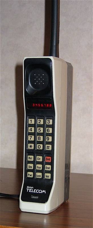 DynaTAC8000X