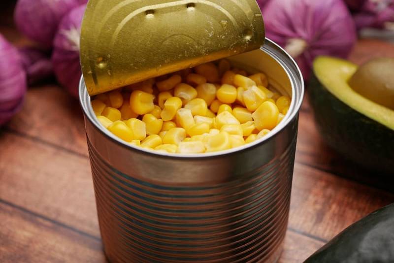 Canned,Corn,Ready,For,Cooking,With,Fresh,Vegetables