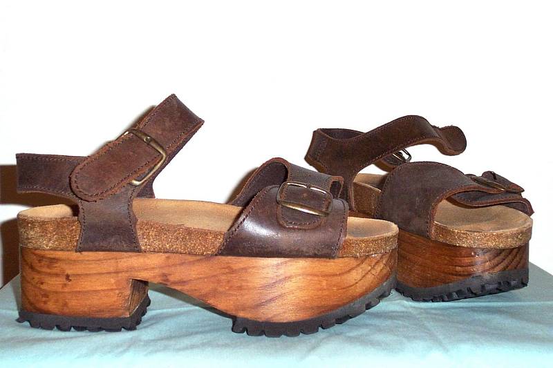 Platform_Sandal_wood_Buffalo_brown-bright