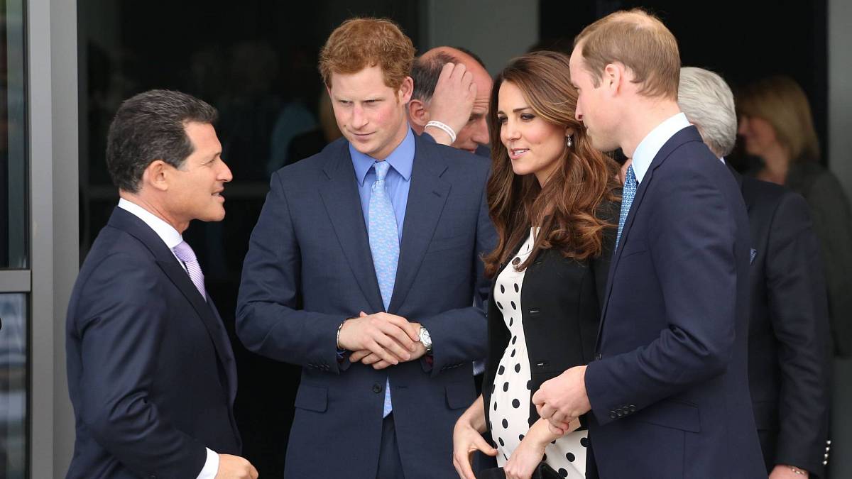 Stravovací návyky královské rodiny: William a Harry chodili k McDonaldovi a Diana měla přísnou dietu Stravovací návyky královské rodiny: William a Harry chodili k McDonaldovi a Diana měla přísnou dietu
