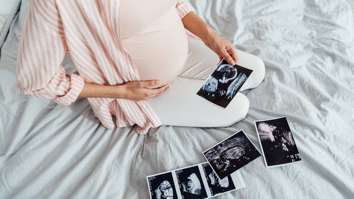 9. měsíc těhotenství: Těhotenství pravděpodobně dosáhlo své maximální náročnosti a sebemenší pohyb vám může činit obtíže