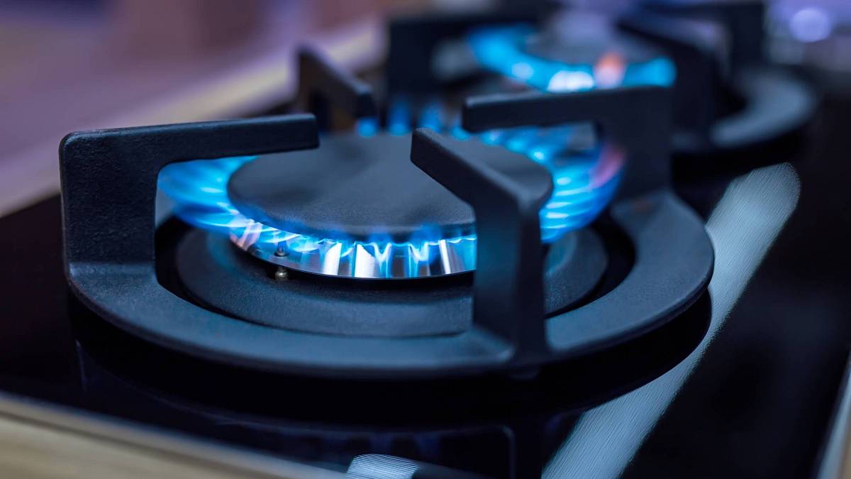 ČEZ bude zlevňovat, už v létě zaplatí zákazníci méně za plyn i elektřinu ČEZ bude zlevňovat, už v létě zaplatí zákazníci méně za plyn i elektřinu