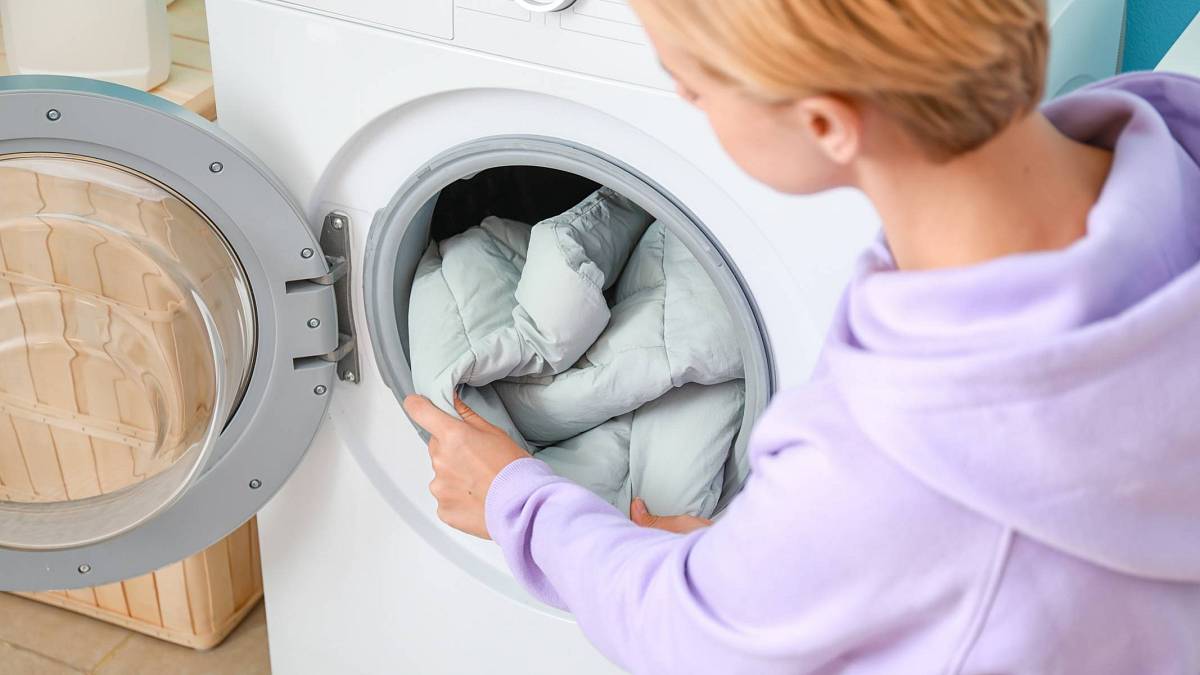 Praní a sušení péřových bund: Jak na správné praní a udržení dlouhé životnosti Praní a sušení péřových bund: Jak na správné praní a udržení dlouhé životnosti