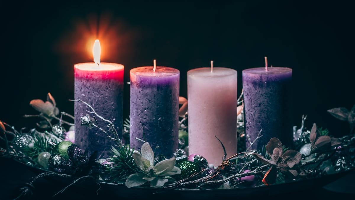 Denní horoskop na 1. adventní neděli: Přivítejte nové začátky s otevřenou myslí