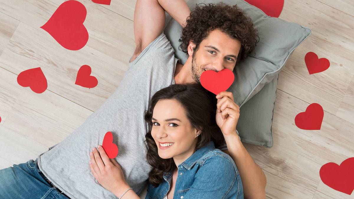 Podle čeho si vybíráme partnera? Co všechno může rozhodovat, když si vybíráme parťáka pro život? Podle čeho si vybíráme partnera? Co všechno může rozhodovat, když si vybíráme parťáka pro život?