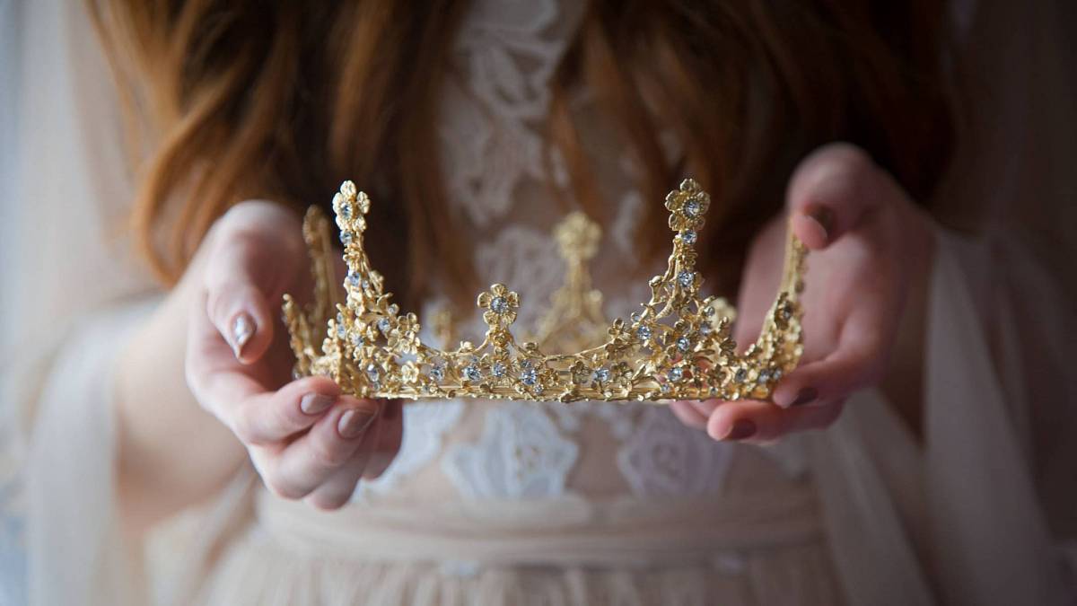 Královny krásy doslova a do písmene. Tohle jsou nejhezčí princezny a královny současnosti Královny krásy doslova a do písmene. Tohle jsou nejhezčí princezny a královny současnosti