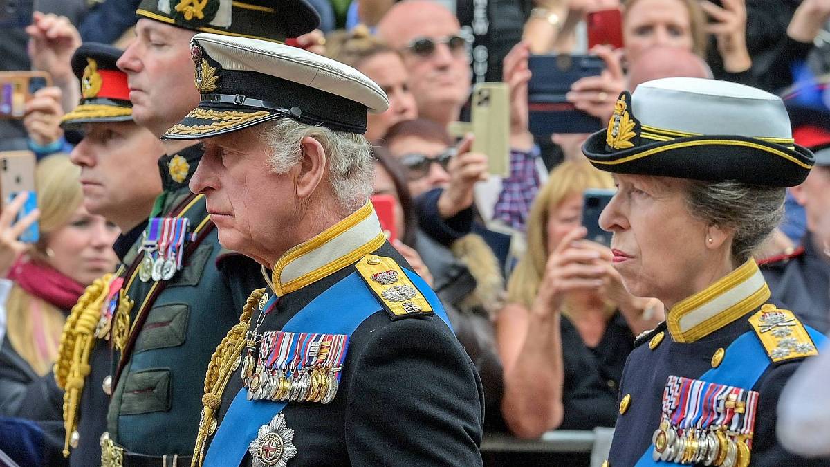 Britská královská rodina má svoji vlastní zahradu s bylinkami. Dává jí přednost před léky Britská královská rodina má svoji vlastní zahradu s bylinkami. Dává jí přednost před léky