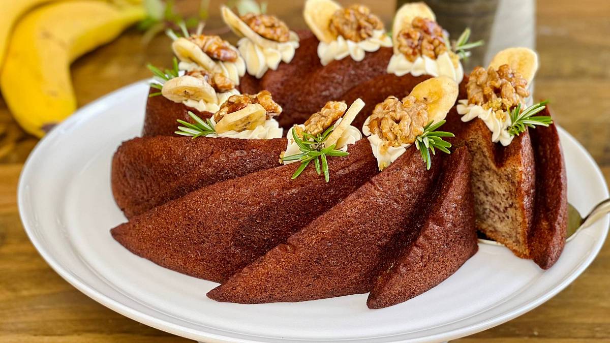 Tip: Recept na jedinečnou banánovou bábovku s ořechy Tip: Recept na jedinečnou banánovou bábovku s ořechy