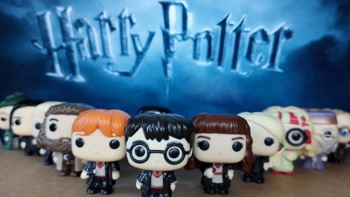 Tahle maličká figurka Harryho Pottera má pro sběratele dnes cenu 50 000 Kč. Nemá ji vaše dítě v hračkách?