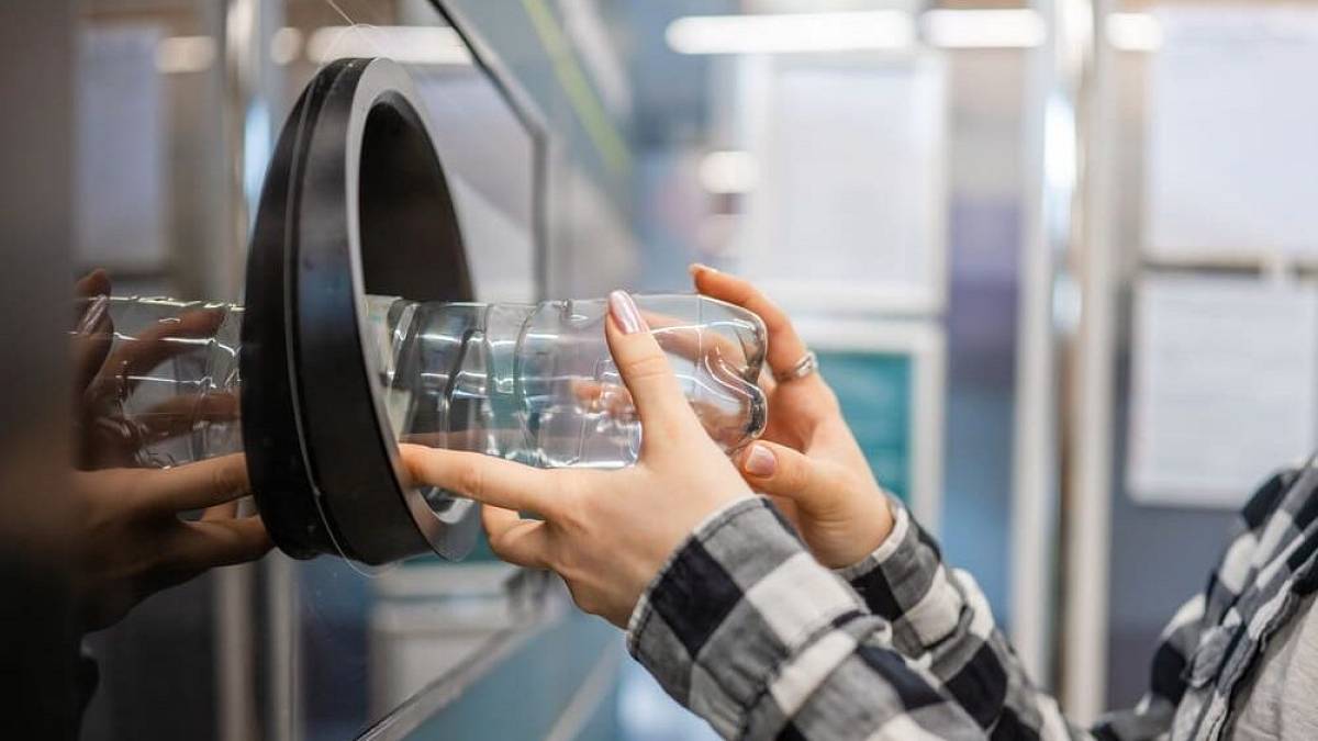 Podvodníci našli nový způsob, jak okrádat při vracení lahví. Supermarkety zavádějí narychlo opatření