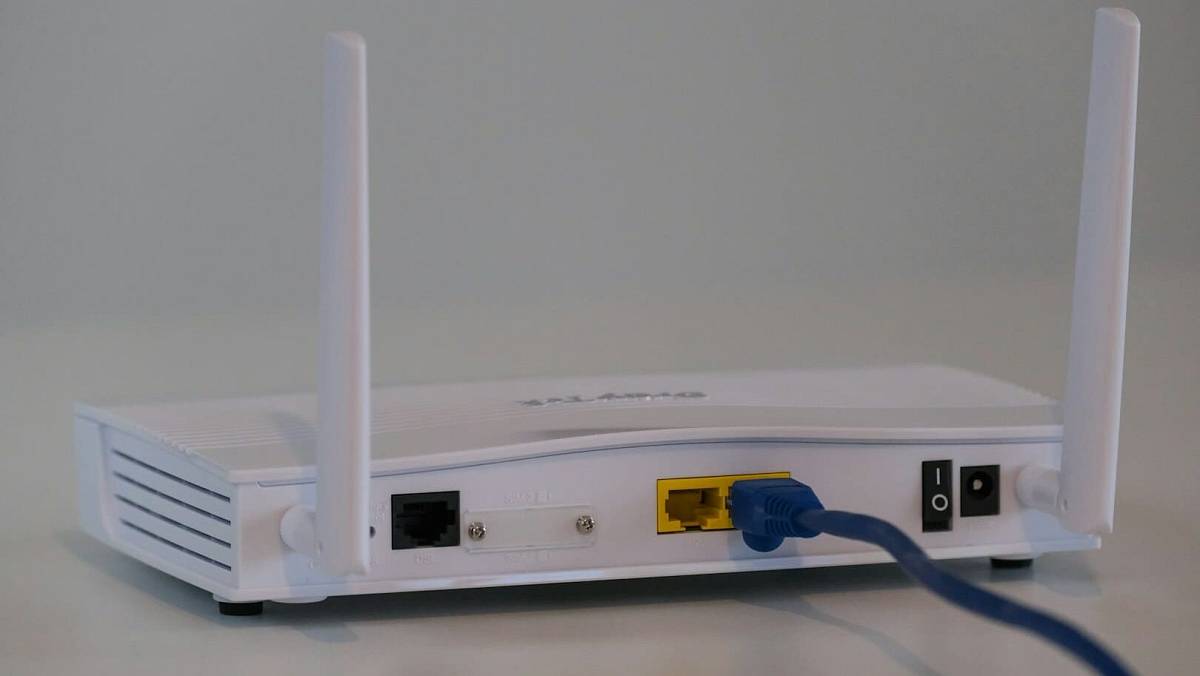 Wifi routery s „anténami“ končí. Nahradí je výkonnější zařízení, které si vystavíte jako dekoraci