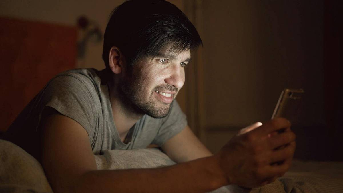 Manžel si založil druhý účet na Facebooku. Je jen pro vyvolené a já mezi ně nepatřím