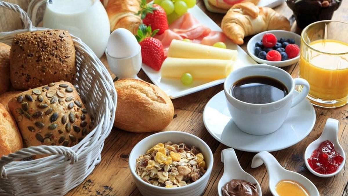 Ani ovesná kaše, ani cereální chléb. Nejzdravější snídaně je úplně jiná