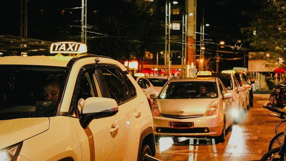 Řidič taxíku mě chtěl natáhnout o dvě stovky. Jedinou větou jsem ho donutil změnit cenu