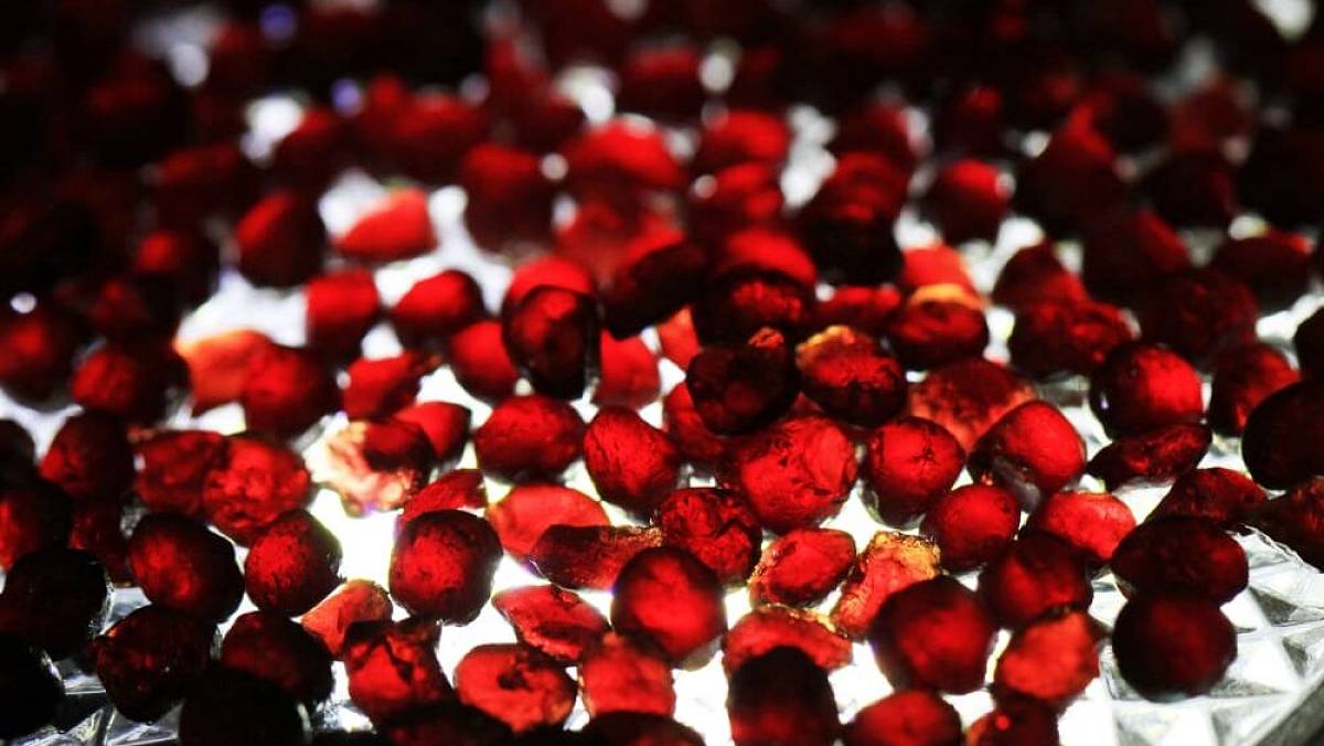 Vypadají jako sklíčko z pouti. Tyto kousky po prababičce jsou přitom dnes cennější než diamanty