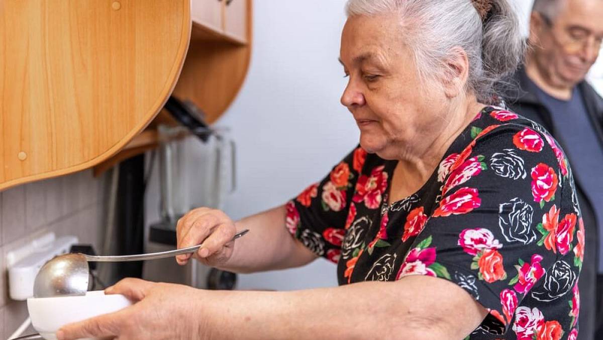 Naše babičky ji jedly v horku. Dokonale chladí a hydratuje, a navíc je léčivým balzámem pro střeva