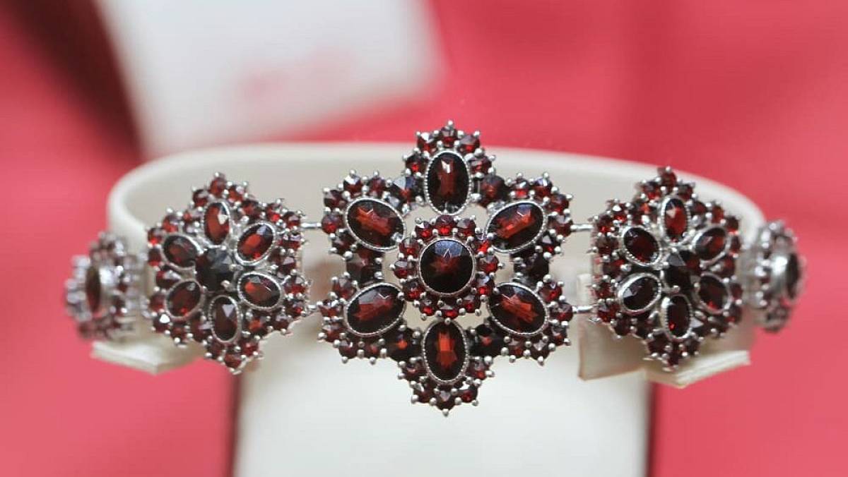 Každá česká babka je ještě má v šuplíku. Sběratelé z celého světa po nich šílí a vykupují je i za 100 000 Kč
