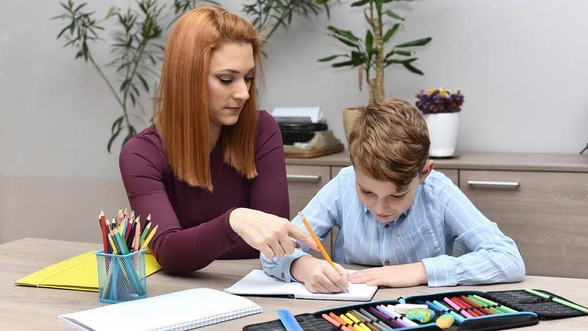 Stát zkracuje zaměstnancům pracovní dobu. Je potřeba si ale zažádat