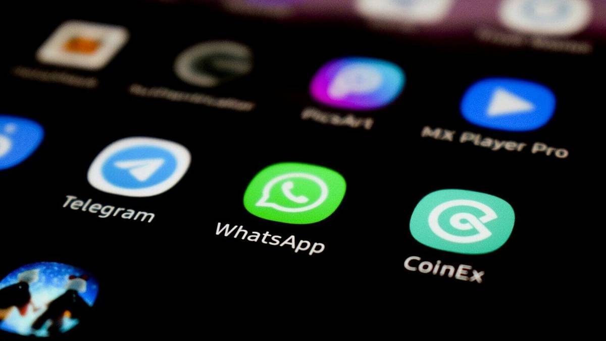 Seznam telefonů, na kterých přestane v září 2026 fungovat WhatsApp. Je mezi nimi i ten váš?