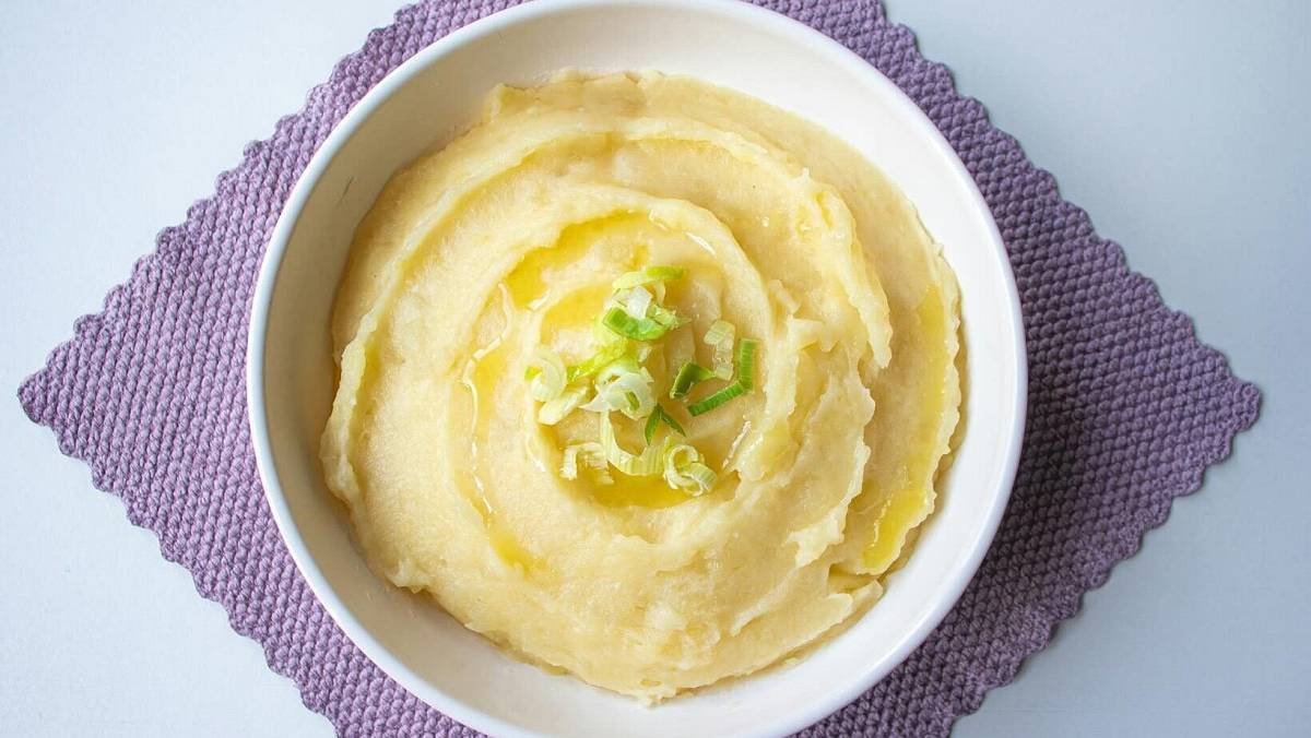 Němci vaří bramborovou kaši už od 18. století úplně jinak. Je 1000x lepší než ta česká