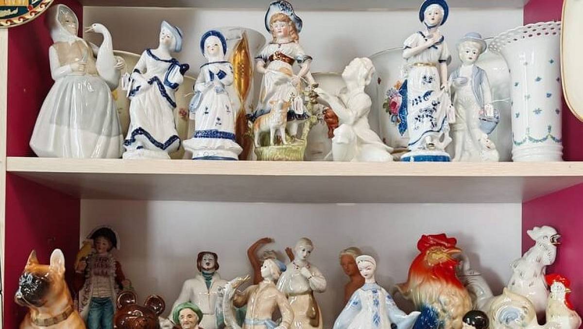 Tento typ starých figurek se dnes vykupuje kolem 100 000 Kč. Rozhoduje značka na spodní straně