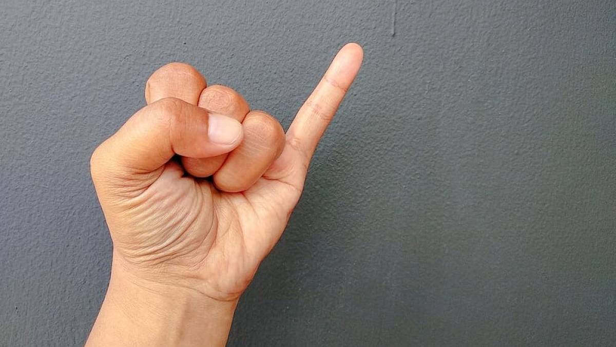 Prohlédněte si svůj malíček. Prozradí o vás víc než návštěva u psychologa. Skutečně to funguje