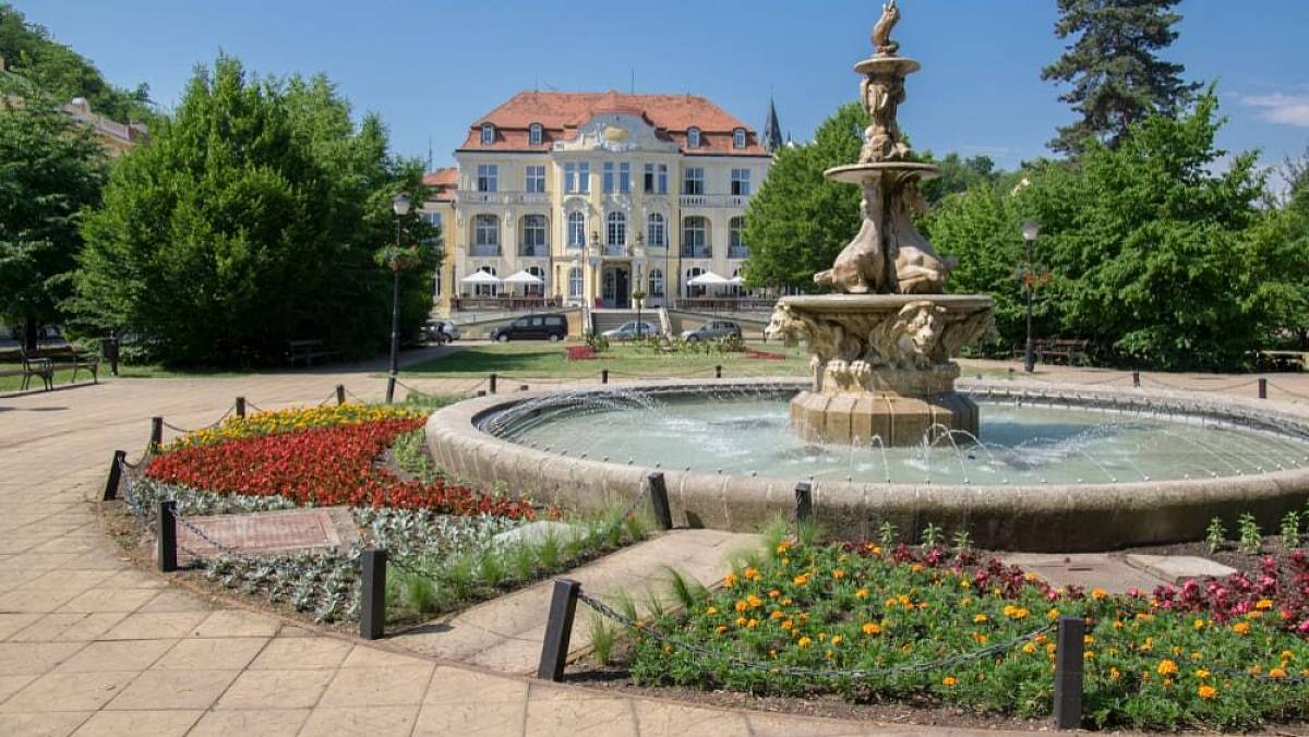 Toto jsou nejlevnější lázně v Česku. Krásou i servisem předčí předražené Karlovy Vary