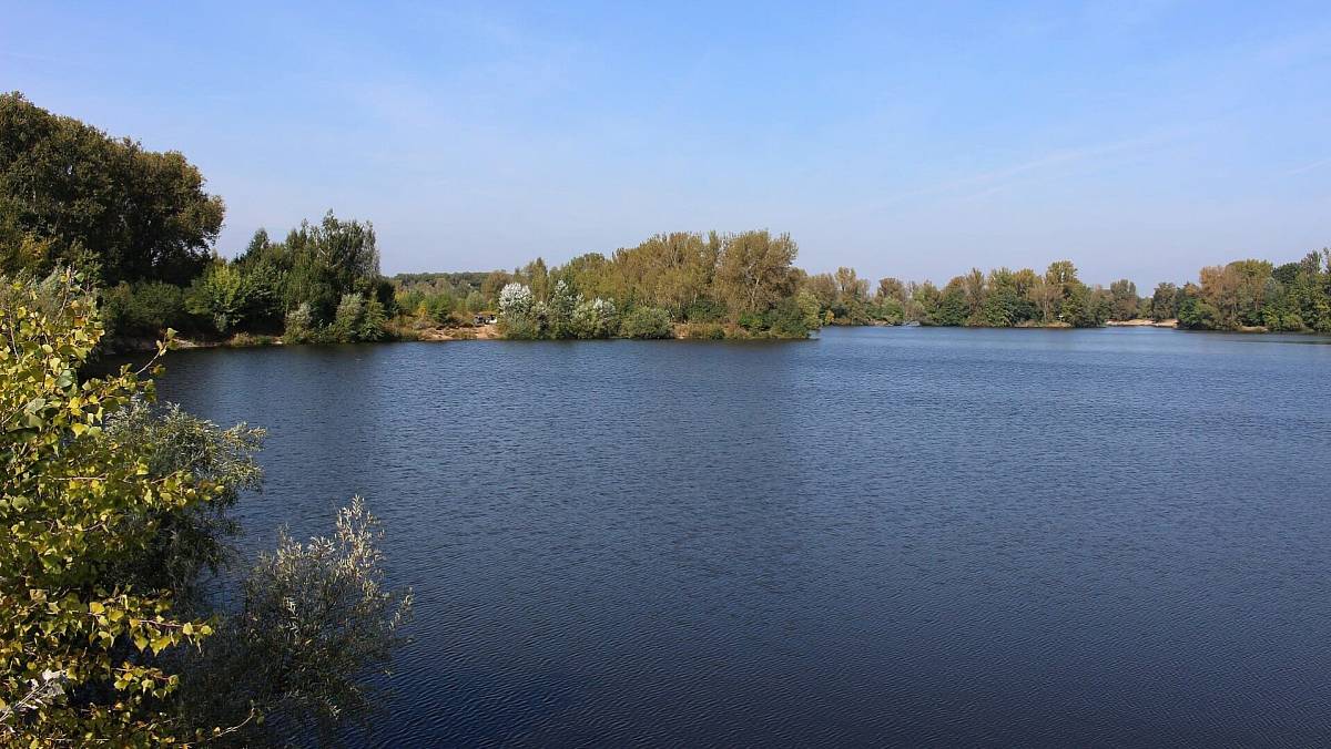 Středočeský Karibik otevřel své brány. Láká na křišťálovou vodu, perfektní servis a vstup zdarma