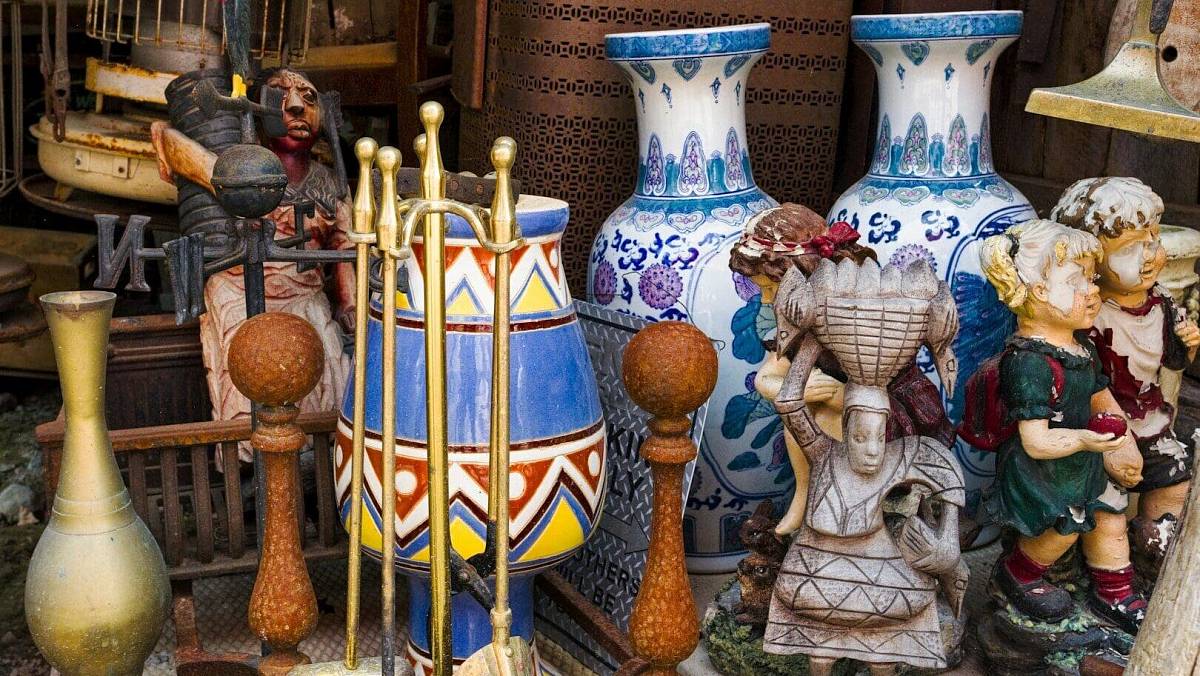 Kdo najde na dně vázy po babičce tuhle značku, právě získal 2 000 000 Kč