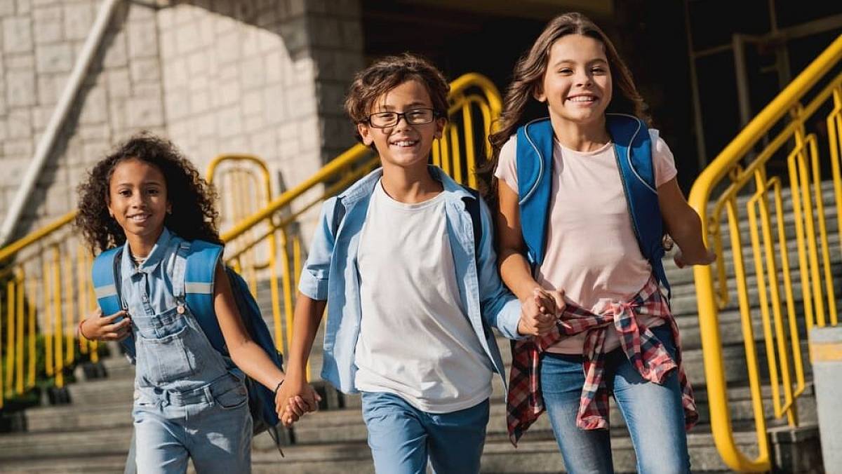 Jak budou prázdniny a svátky ve školním roce 2026/27. Tohle žádného Čecha nepotěší