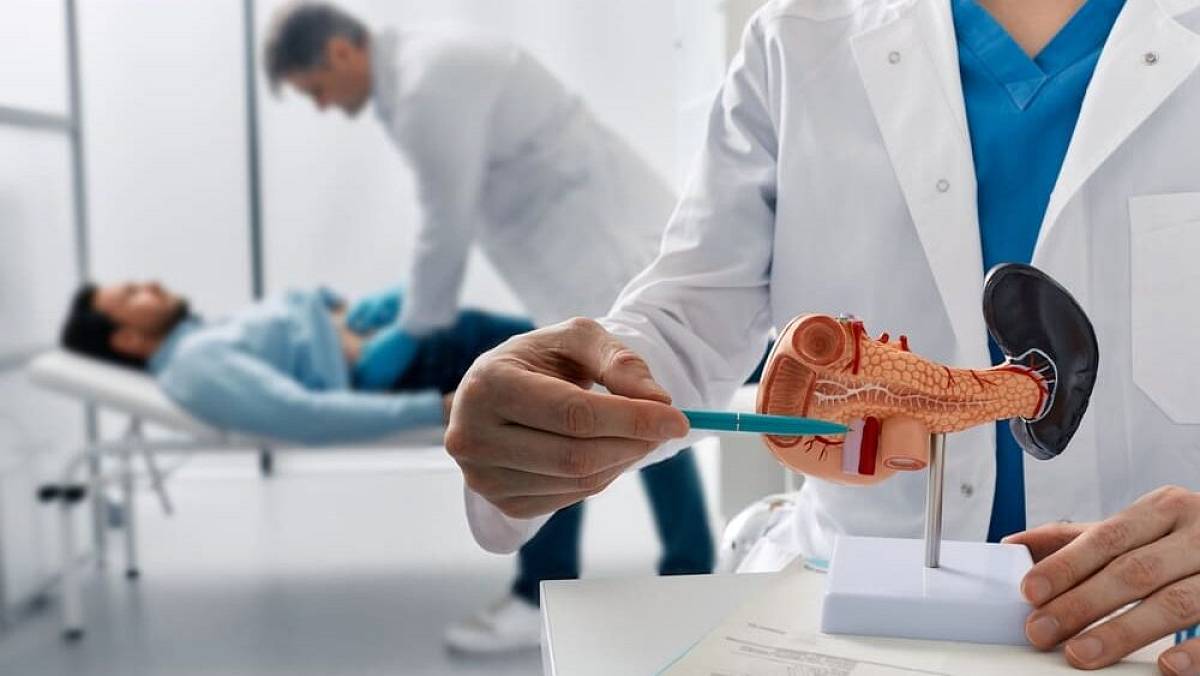 Rakovina slinivky se pozná obtížně. První příznaky jsou nenápadné a matoucí