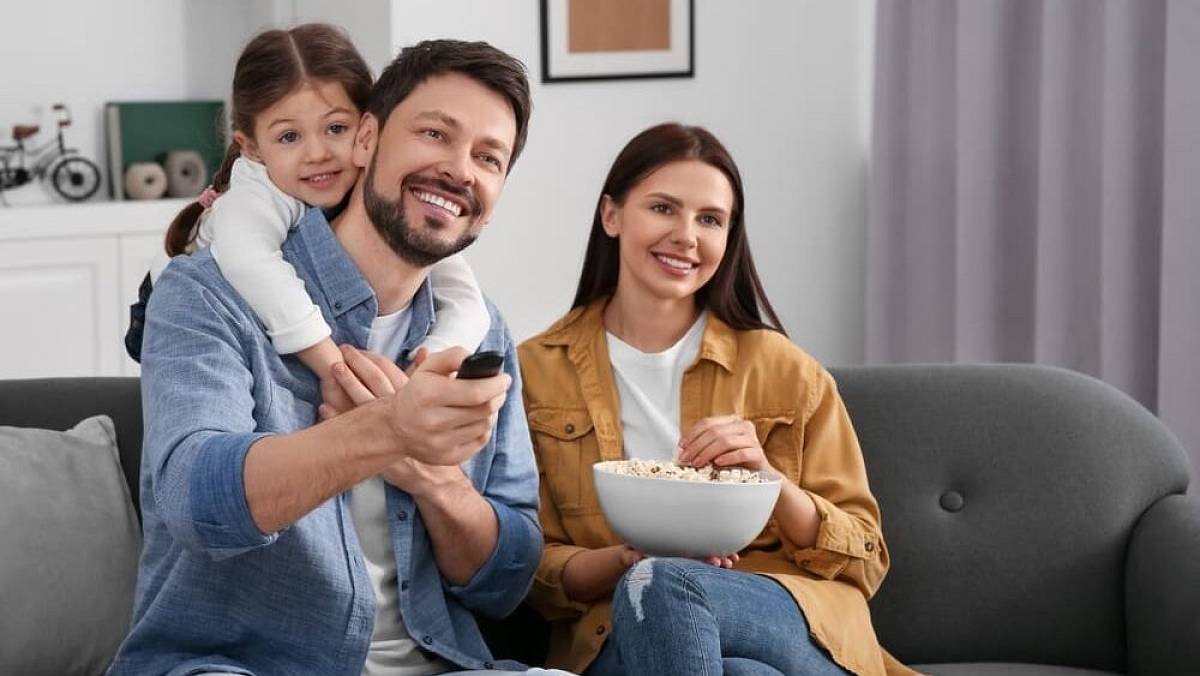 Zítra večer se vylidní ulice v celém Česku. Celý národ bude sedět u televize u kultovního filmu
