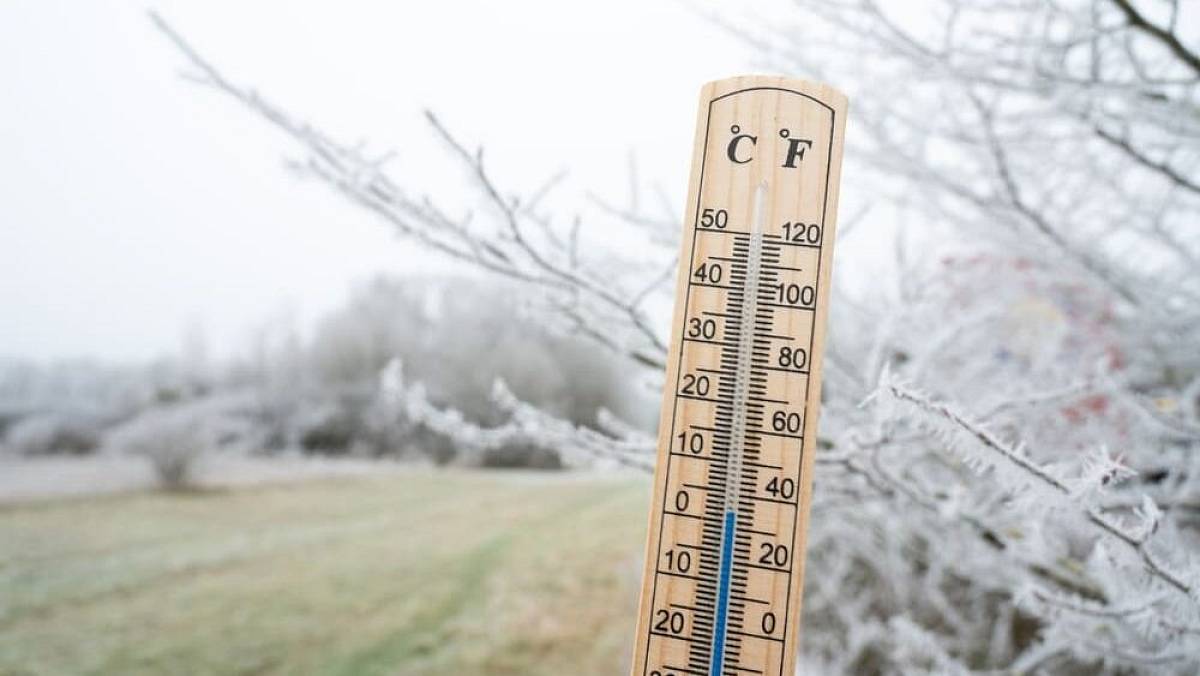 Na Česko se valí další teplotní extrém. Meteorologové vydali varování pro starší a nemocné lidi