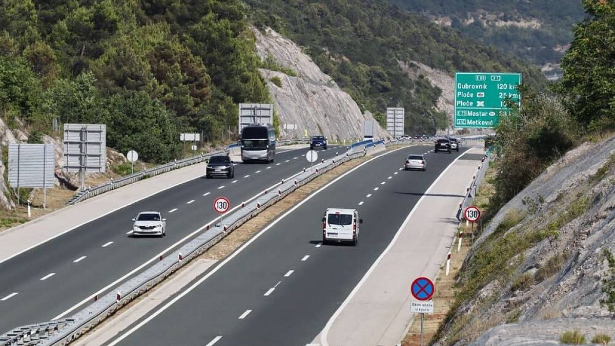 Konec šikany turistů v Chorvatsku. Vláda zavedla nové opatření, které Čechům zpříjemní pobyt