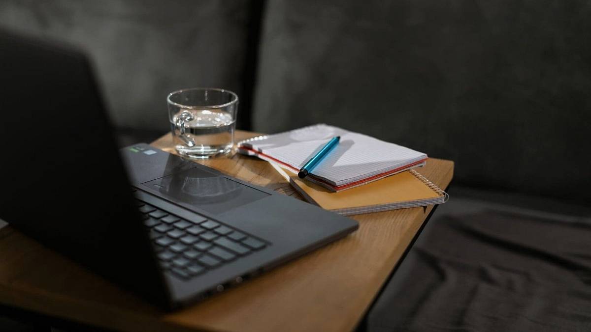 Na Temu jsem si koupila notebook za 2 500 Kč. Doteď jsem v šoku, co vlastně přišlo