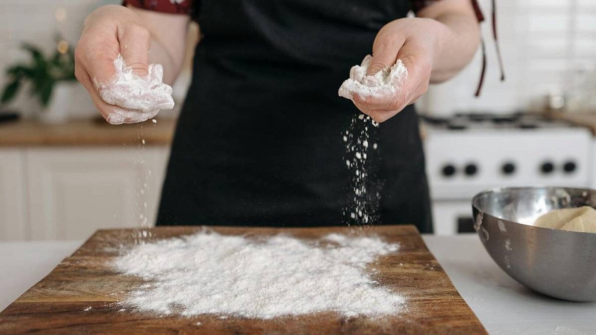 Testovali jsme mouky ze supermarketu. Na celé čáře zvítězila tradiční česká potravina s krásným obalem