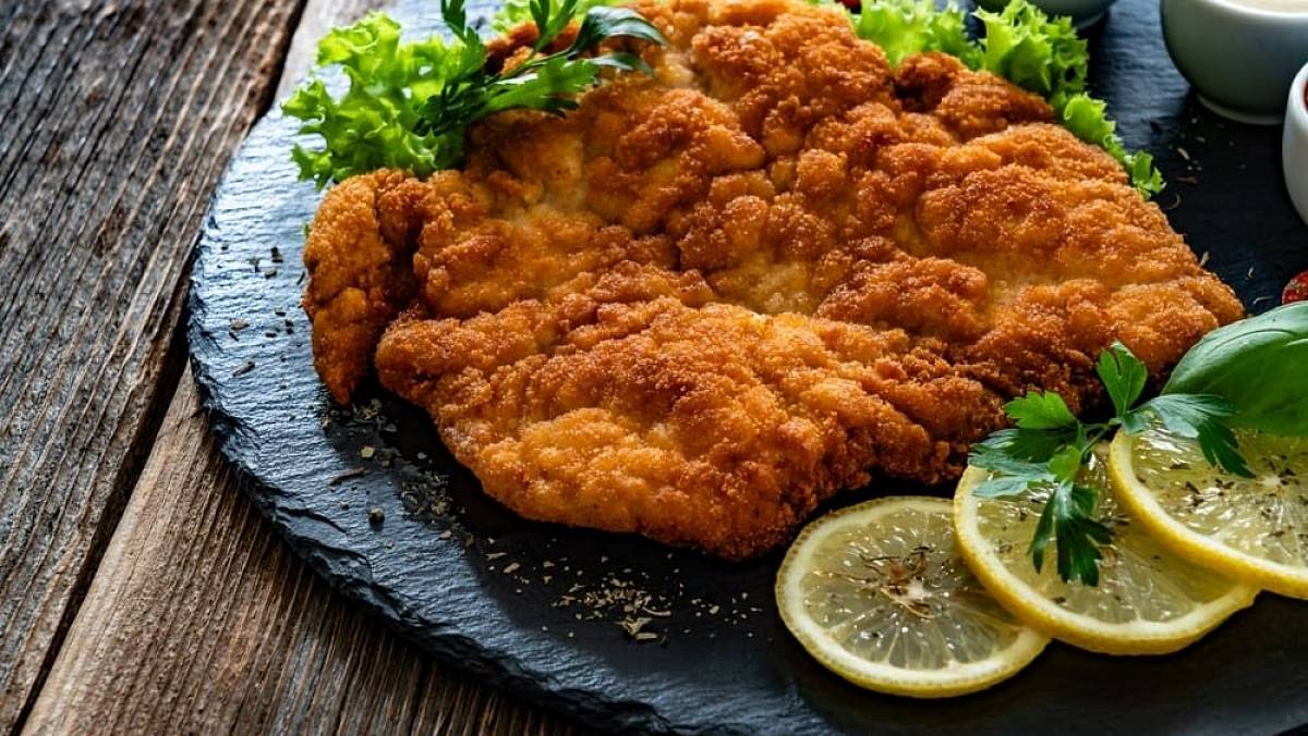Ani olej, ani sádlo. Dokonalé řízky osmažíte pouze na jediném tuku. Musíte si ho namíchat