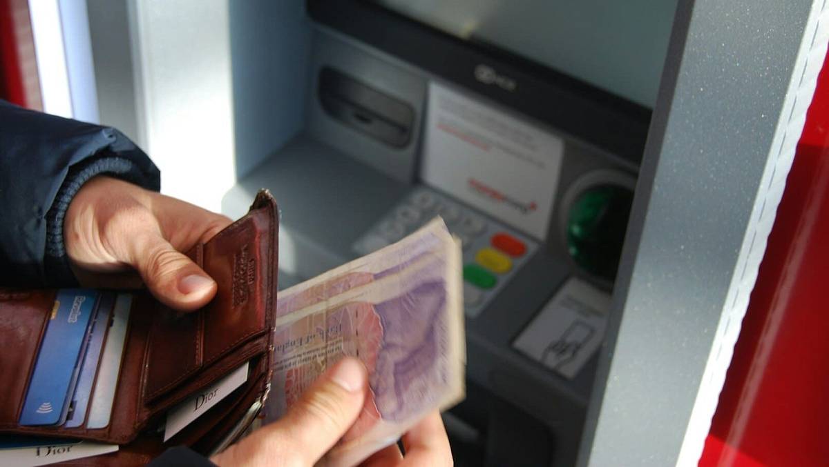 Tento způsob placení v supermarketu je nejnebezpečnější. Zloději dat se na něj v roce 2026 zaměřili