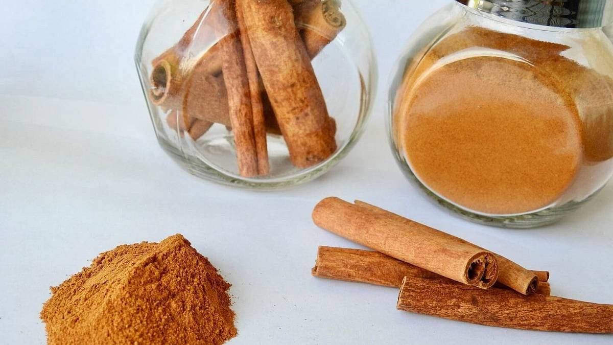 V létě sypu pod okna a dveře skořici. Je to nejlepší věc, co mě naučil děda