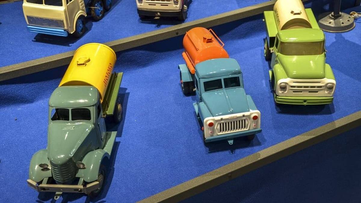 Za Husáka byla těchto autíček plná pískoviště. Teď zachovalé kusy vykupují sběratelé za 3000 Kč
