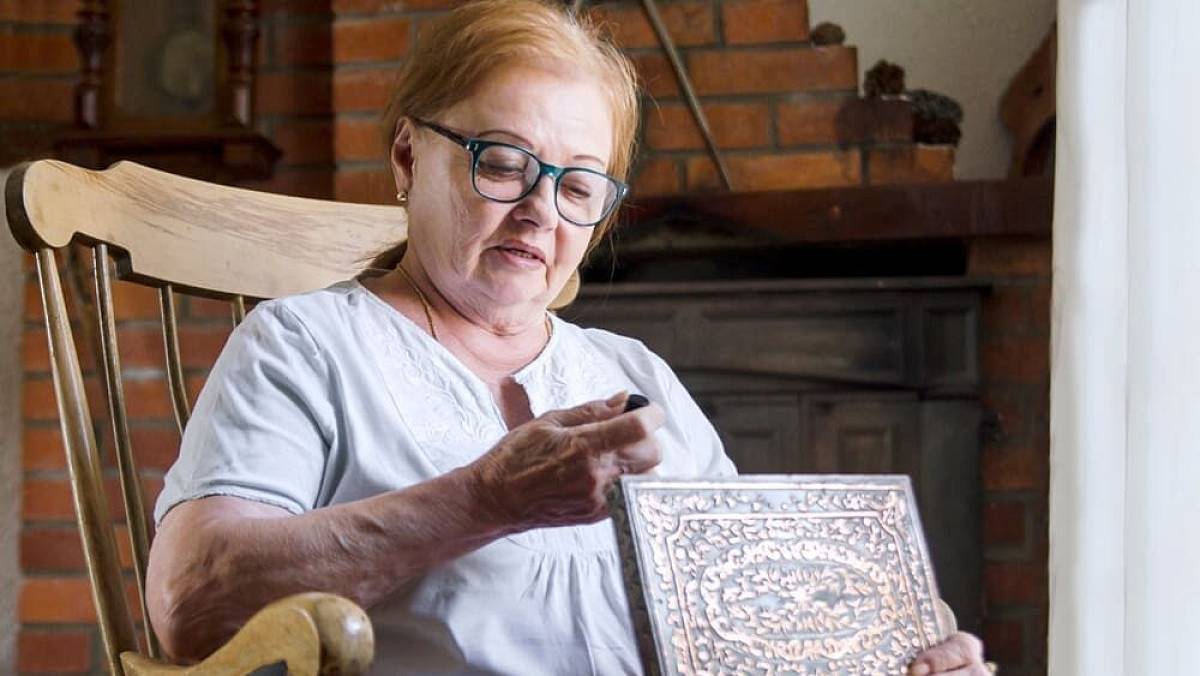 Tyto ošklivé socialistické blbinky rozhodně nevyhazujte. Dnes mají cenu 5 000 Kč minimálně