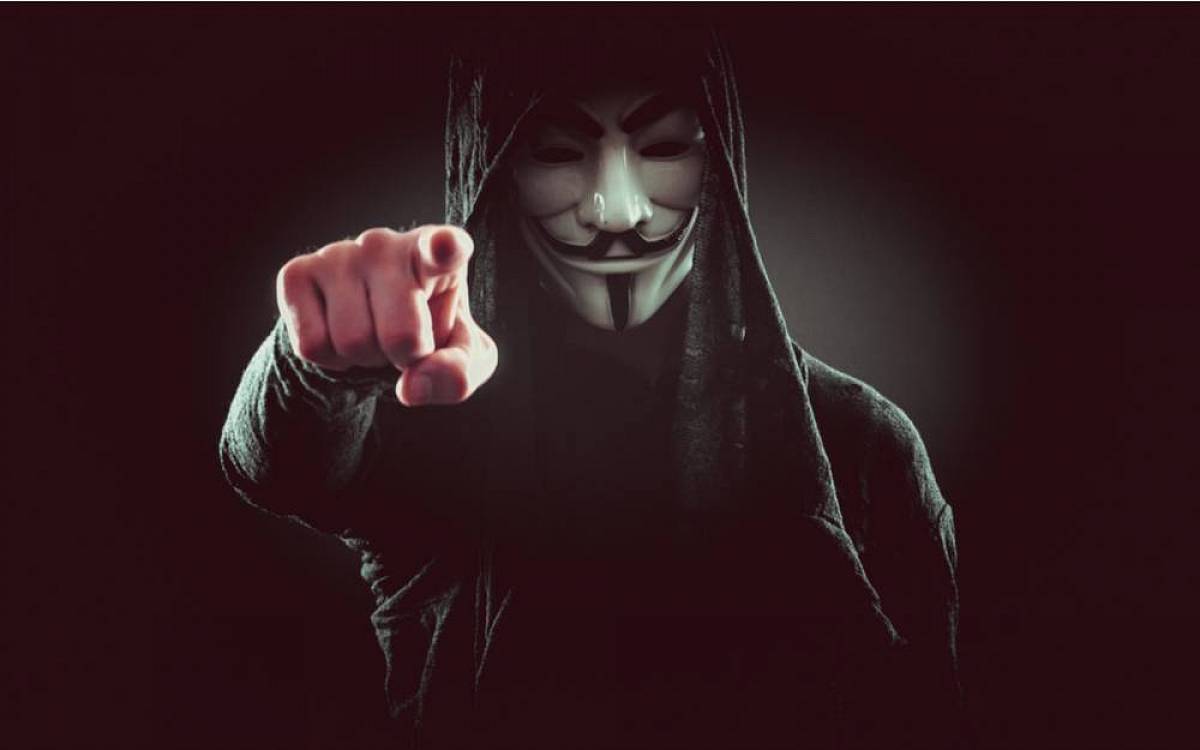 Anonymous: Skupinka nezbedných hackerů nebo sociální hnutí? Anonymous: Skupinka nezbedných hackerů nebo sociální hnutí?