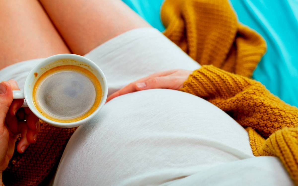 Je káva v těhotenství bezpečná? A čím ji nahradit?