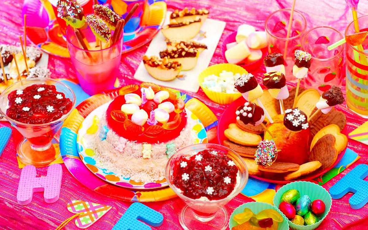 Občerstvení na dětskou oslavu: Co by na slavnostním stole nemělo chybět