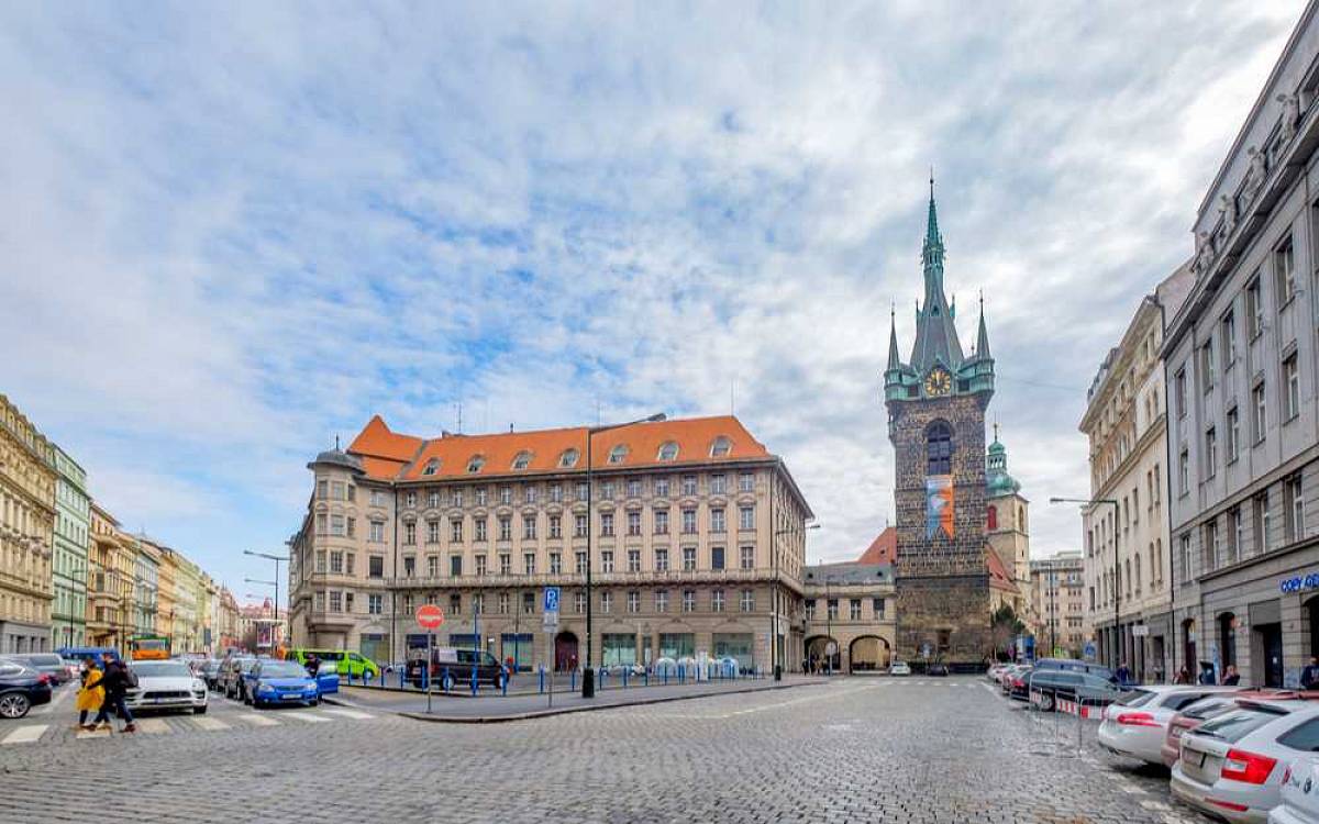 Impozantní Jindřišská věž ukrývá jedinečnou zvonici a další zajímavosti Impozantní Jindřišská věž ukrývá jedinečnou zvonici a další zajímavosti