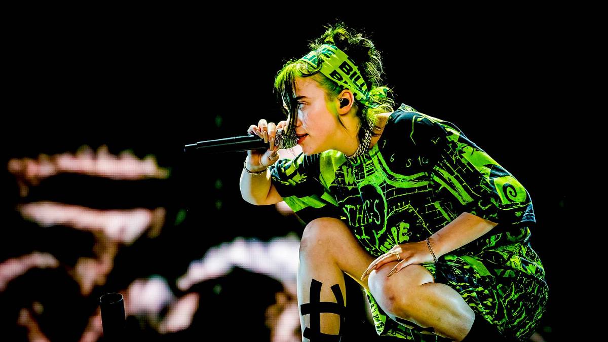 Neuvěřitelná proměna Billie Eilish: Z temné dívky renesanční ikonou Neuvěřitelná proměna Billie Eilish: Z temné dívky renesanční ikonou