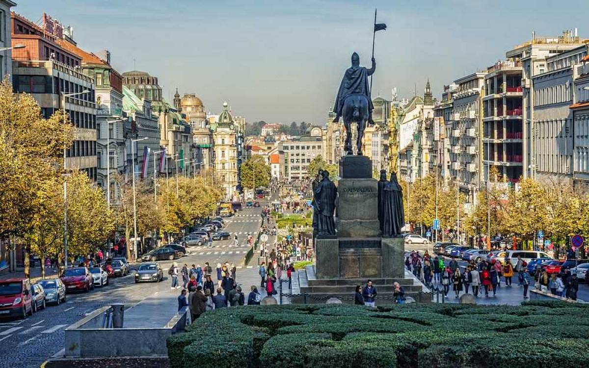 Oslavte svátek svatého Václava výletem na Svatováclavské slavnosti nebo za symbolem české státnosti Oslavte svátek svatého Václava výletem na Svatováclavské slavnosti nebo za symbolem české státnosti