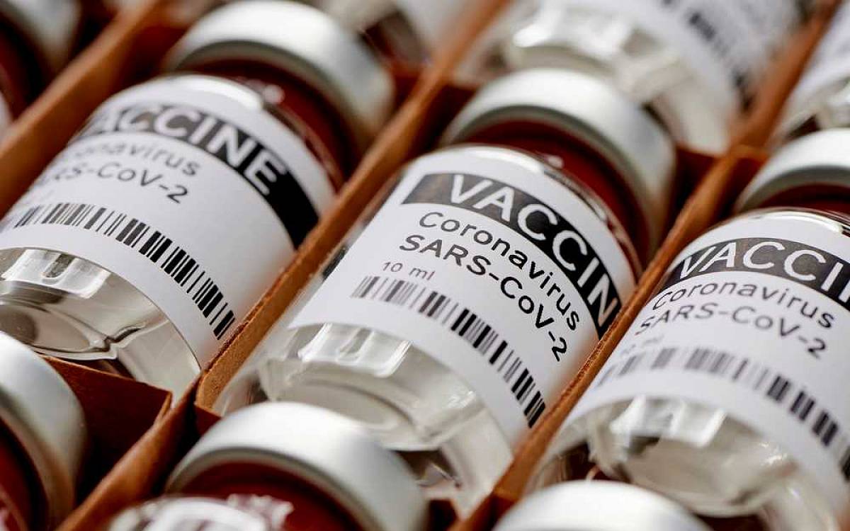 V Česku se konečně začalo očkovat, jako první dostal očkování premiér Babiš a veteránka Emílie Řepíková V Česku se konečně začalo očkovat, jako první dostal očkování premiér Babiš a veteránka Emílie Řepíková