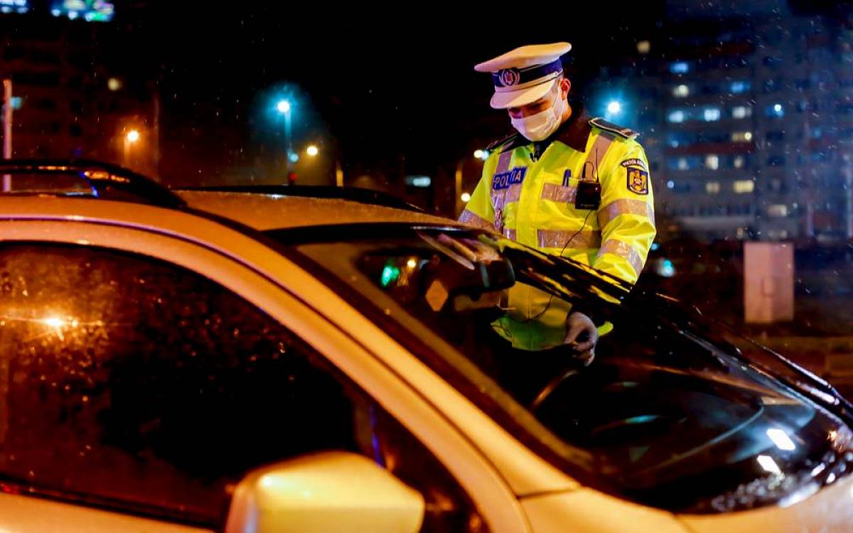 Tři okresy se odříznou od zbytku republiky, budou je hlídat policisté Tři okresy se odříznou od zbytku republiky, budou je hlídat policisté