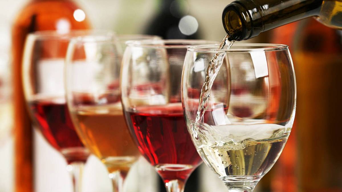 Které víno prospívá vašemu zdraví: bílé, červené nebo růžové?